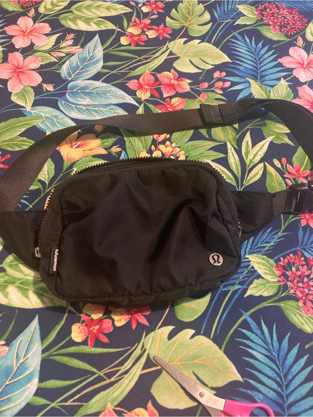 lululemon athletica Black Waist Belt Bag